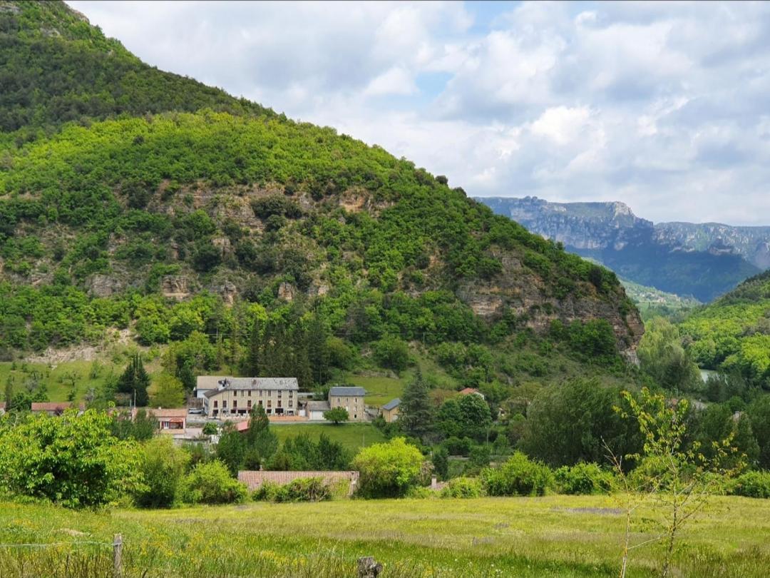 Hotel Des Gorges Au Viaduc Rivière-sur-Tarn Exterior foto